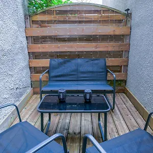 https://terrasse-saint-pierre-centre-historique-clermont-ferrand.hotels-rhonealpes.com